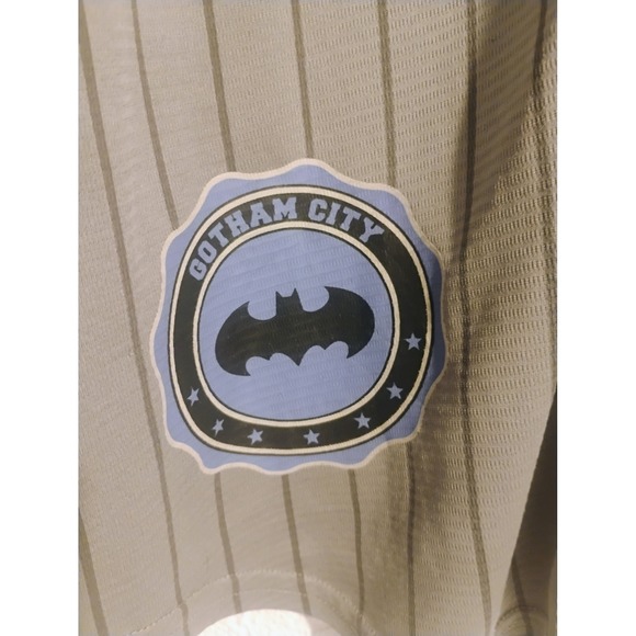 Batman DC Comics Sports Jersey Large Pinstripe Original Costume Colors HTF Grey - Picture 8 of 9